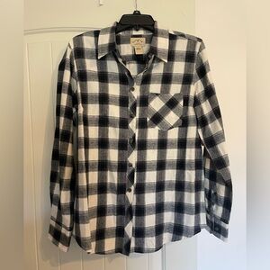 Women’s Black and White Plaid Shirt